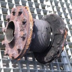 Oude uitlaatpijp - flexibelstuk met scheur