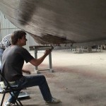 De eerste volledige laag primer aanbrengen.