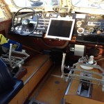 Stoelen moeten opnieuw bekleed worden.